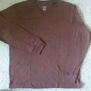 NWOT Consensus V-Neck Light Weight Sweater